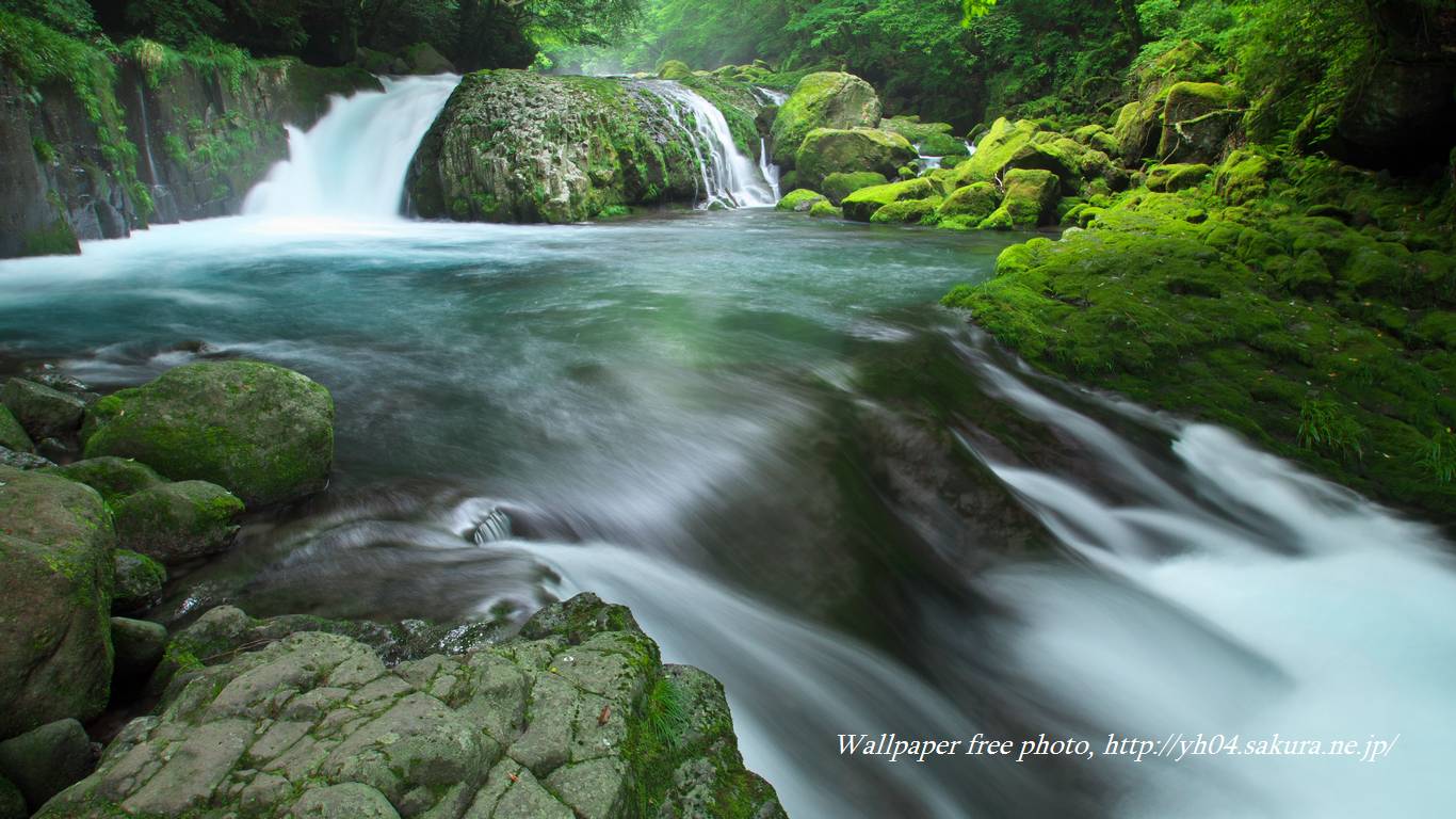 菊池渓谷（黎明の滝）をモチーフしました 「高画質＋高解像度(1366×768)」デスクトップ無料壁紙」